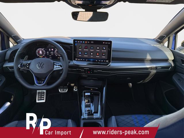 Volkswagen / Golf / / / / 4x4+PANO+MATRIX+HUD+HARMAN+NAVI+360 KAMERA+19 LM