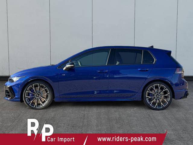 Volkswagen / Golf / / / / 4x4+PANO+MATRIX+HUD+HARMAN+NAVI+360 KAMERA+19 LM