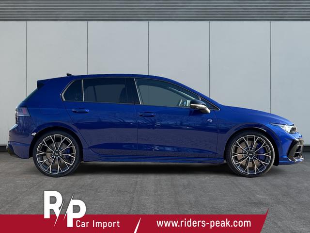 Volkswagen / Golf / / / / 4x4+PANO+MATRIX+HUD+HARMAN+NAVI+360 KAMERA+19 LM