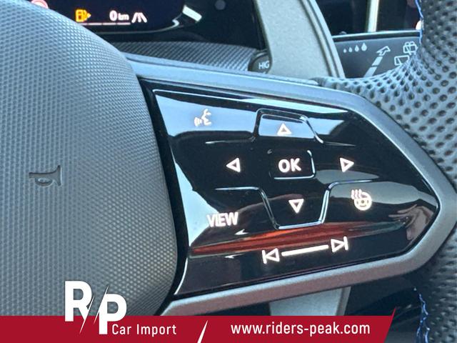 Volkswagen / Golf / / / / 4x4+PANO+MATRIX+HUD+HARMAN+NAVI+360 KAMERA+19 LM