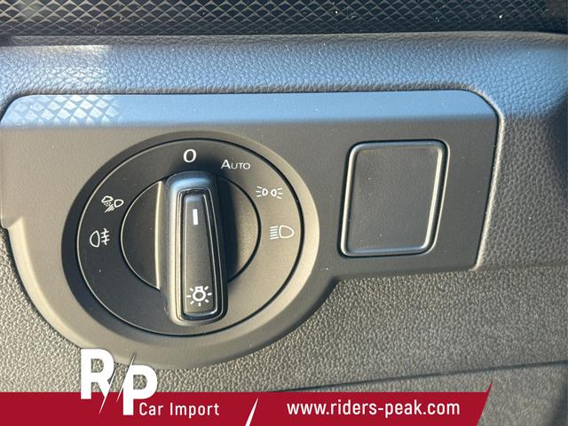 Volkswagen / T-Cross / / / / NAVI+SHZ+MATRIX+ACC+KAMERA+18'' ALU