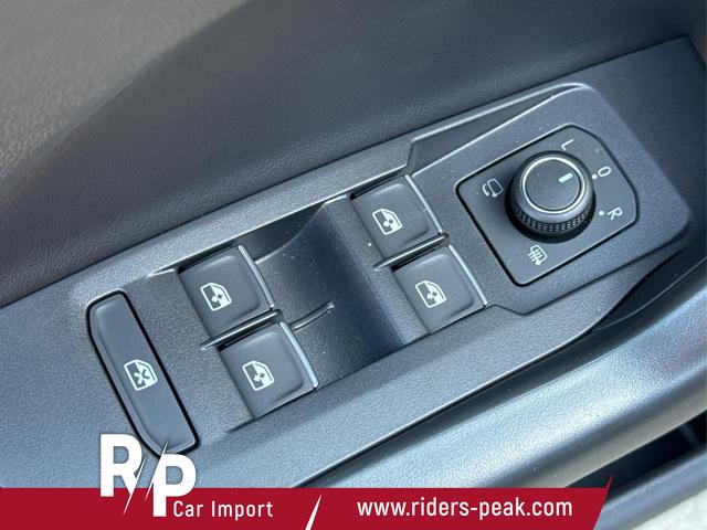 Volkswagen / T-Cross / / / / NAVI+SHZ+MATRIX+ACC+KAMERA+18'' ALU