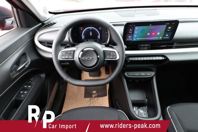 Fiat 600 MHEV 100 DCT LED Kam Keyl Klimaaut CarP PDC 