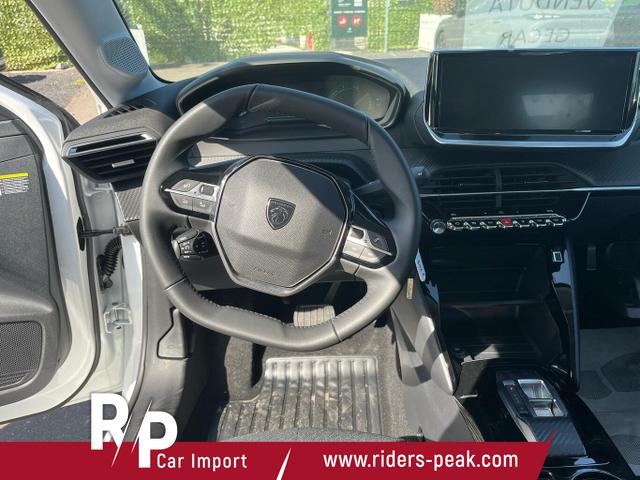 Peugeot 208 136 Style 11kW-OBC LED PDC MirrorL Temp 