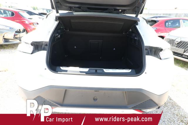 DS Automobiles 4 1.6 225 EAT8 Cross Rivoli Nav HUD SafetyP eHK 