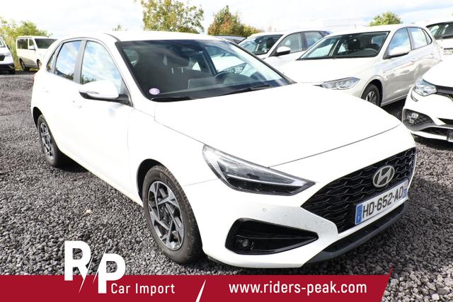 Hyundai i30 Advantage 1.5 T-GDI 140 DCT LED NAV KAM SHZ 