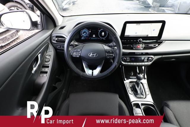 Hyundai i30 Advantage 1.5 T-GDI 140 DCT LED NAV KAM SHZ 