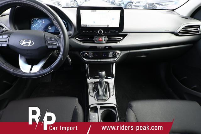 Hyundai i30 Advantage 1.5 T-GDI 140 DCT LED NAV KAM SHZ 