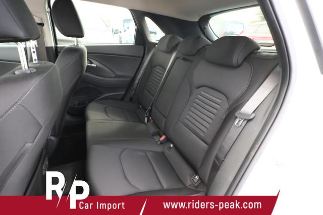 Hyundai i30 Advantage 1.5 T-GDI 140 DCT LED NAV KAM SHZ 