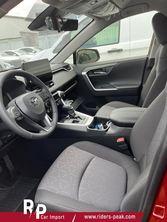 Toyota RAV4 2.5 Hybrid 218 ECVT Team D el.HK SHZ DigC 