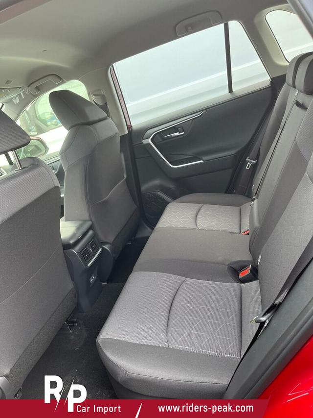 Toyota RAV4 2.5 Hybrid 218 ECVT Team D el.HK SHZ DigC 