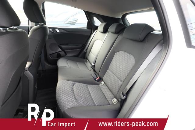 Kia Ceed Vision 1.5 140 SHZ Tempomat LHZ Nav PDC Klimaaut 