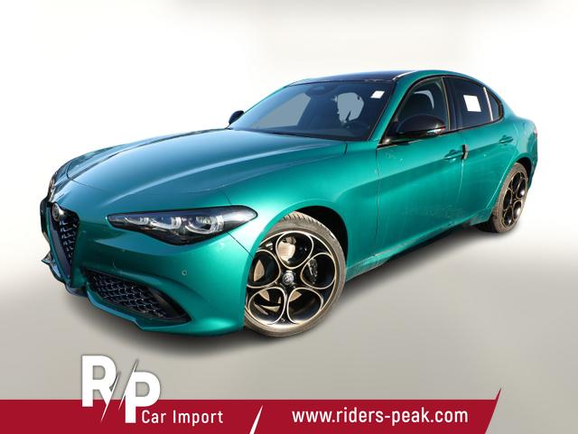 Alfa Romeo Giulia - Intensa 2.2 D 210 AT8 Q4 Matrix Pano Nav