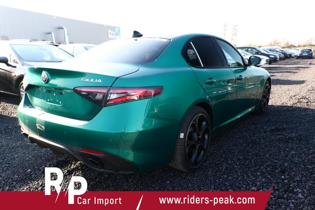 Alfa Romeo Giulia Intensa 2.2 D 210 AT8 Q4 Matrix Pano Nav 