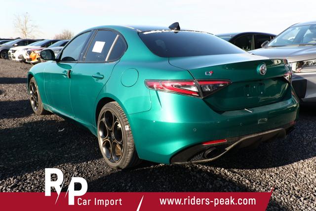 Alfa Romeo Giulia Intensa 2.2 D 210 AT8 Q4 Matrix Pano Nav 