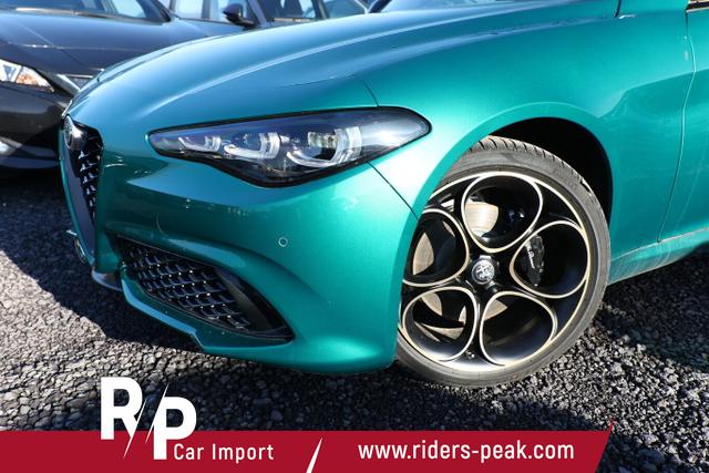 Alfa Romeo Giulia Intensa 2.2 D 210 AT8 Q4 Matrix Pano Nav 