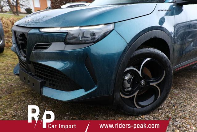 Alfa Romeo Junior Speciale Ibrida Nav LED LM18 elektr.Heckkl ACC SHZ 