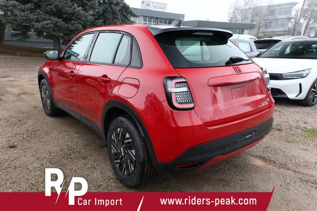 Fiat 600e RED 54kWh 11kW-OBC CarPlay W&auml;rmepumpe PDC 