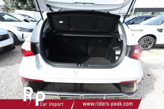 Hyundai i20 Select Navi DigCo 16Z CarPlay Kam PDC Temp 