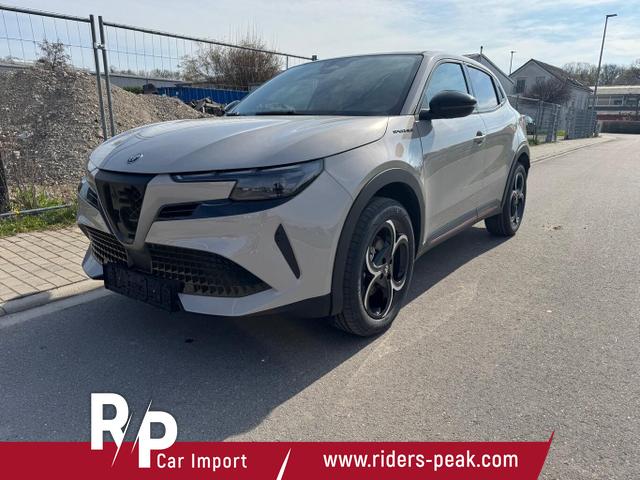 Alfa Romeo Junior Speciale Ibrida Nav LED LM18 elektr.Heckkl ACC SHZ 