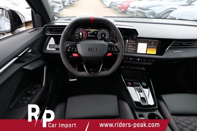 Audi RS3 Sportback RS 3 Pano Leder Matrix PerfAbgas Sonos 