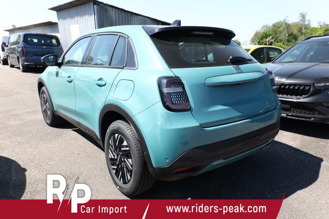 Fiat 600 Hybrid LED Nav ACC Kam Keyl Klimaauto 2xPDC 