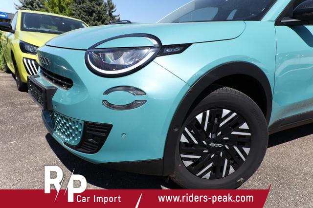 Fiat 600 Hybrid LED Nav ACC Kam Keyl Klimaauto 2xPDC 