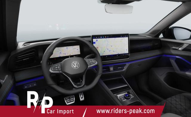 Volkswagen Tiguan R-Line Pano BlackP Nav Matrix LM19Z PrivG 