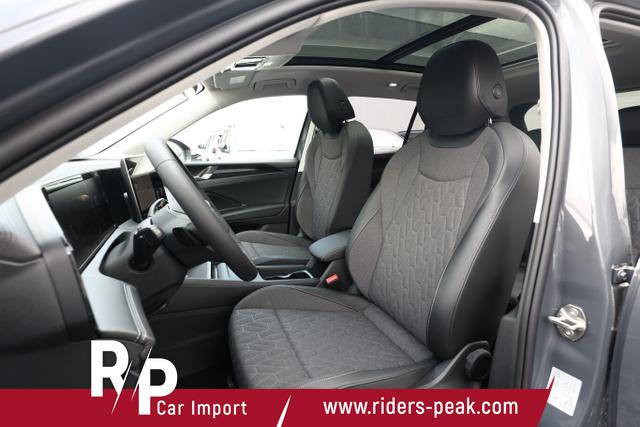 Volkswagen Tiguan DSG LED+ Pano Nav 5JGar IQ.DRIVE LM18Z 