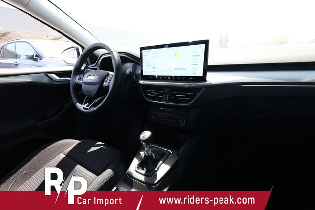 Ford Focus Titanium X ACC Nav LED Kam TotW KeyFree 