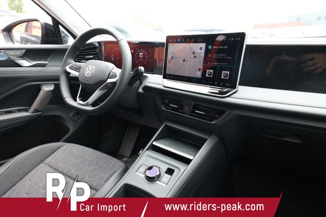 Volkswagen Tiguan DSG LED+ Pano Nav 5JGar IQ.DRIVE LM18Z 