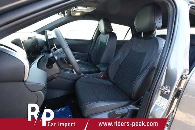 Volkswagen T-Roc R-Line EasyO 5JGar Kam SHZ PrivG ParkAss+ 
