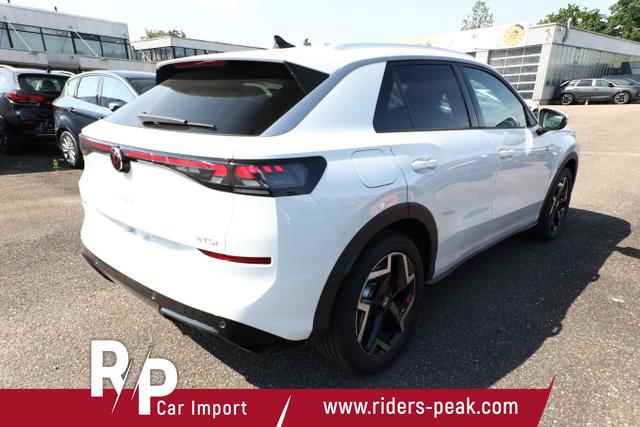 Volkswagen T-Roc R-Line EasyO AHK 5JGar Kam ParkAss+ PrivG 
