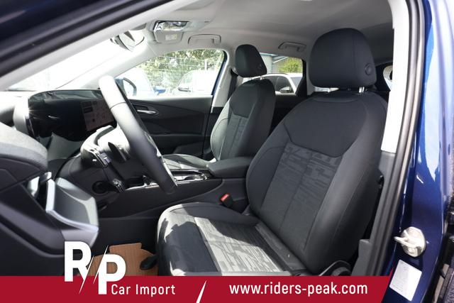 Audi Q3 Intense Tech LED+ KlimaP MMI+ Keyl PrivG 18Z eHK PDC+ 