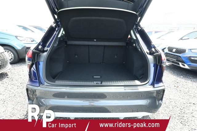 Audi Q3 Intense Tech LED+ KlimaP MMI+ Keyl PrivG 18Z eHK PDC+ 