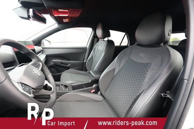 Volkswagen T-Roc R-Line EasyO 5JGar Kam SHZ PrivG ParkAss+ 