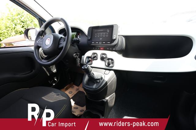 Fiat Panda Cross 5S PDC CarP/AndroidA PrivG 15Z NSW 