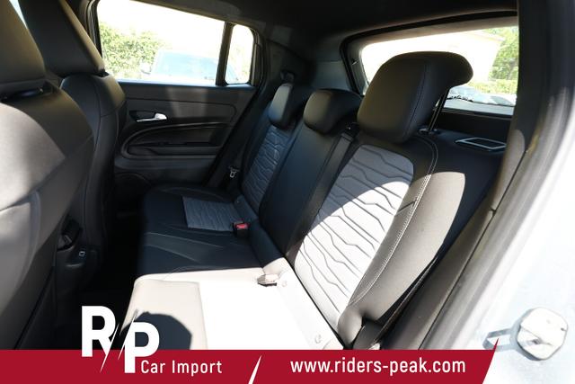 Jeep Avenger Upland MHEV 4xe SHZ ACC Kam 17Z Klimaaut 
