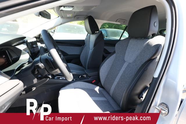 Skoda Octavia Combi Selection DSG Selec Matrix HUD Nav ACC Kessy 