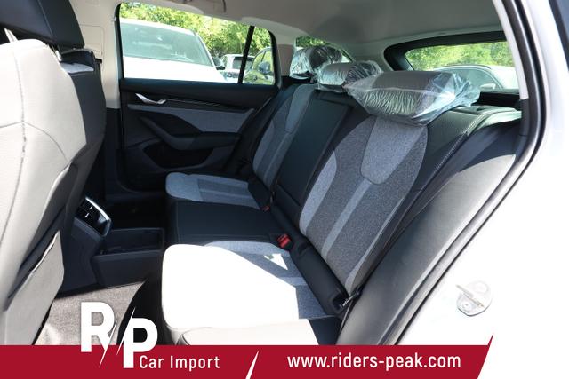 Skoda Octavia Combi Selection DSG Selec Matrix HUD Nav ACC Kessy 