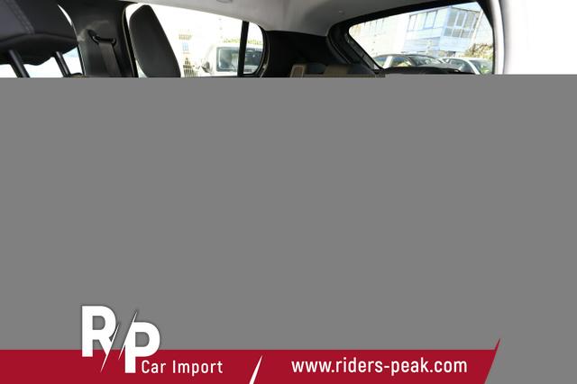 Peugeot 208 Allure Hybrid Nav 360&deg; 2x PDC CarP LED PrivG 