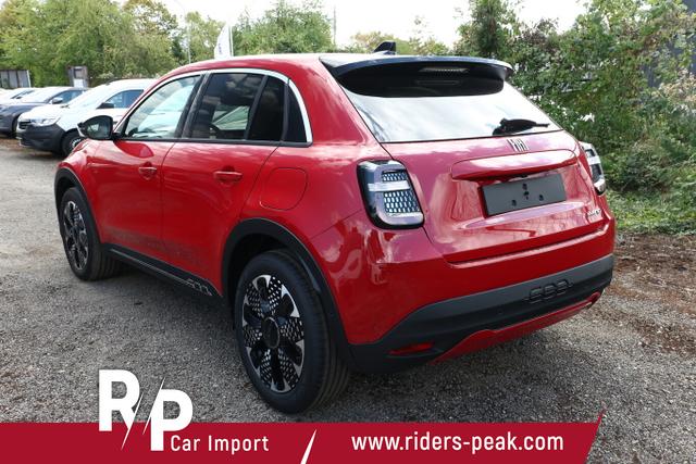 Fiat 600 Hybrid La Prima Massage eHK ACC Nav Keyl LED 