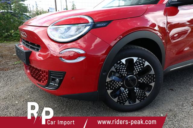 Fiat 600 Hybrid La Prima Massage eHK ACC Nav Keyl LED 
