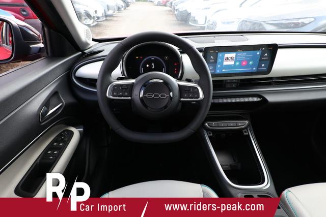 Fiat 600 Hybrid La Prima Massage eHK ACC Nav Keyl LED 