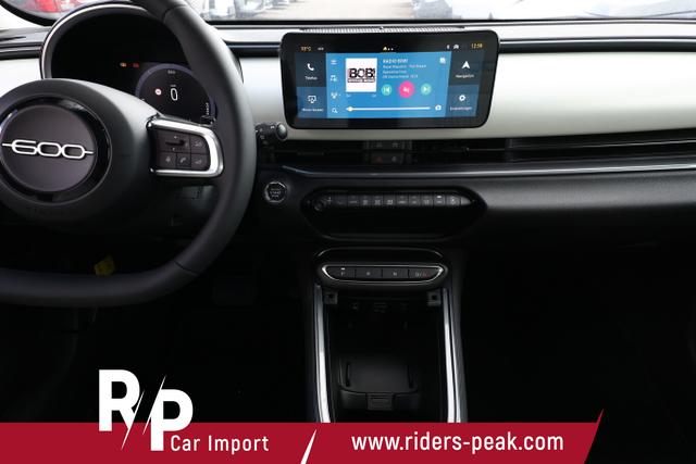 Fiat 600 Hybrid La Prima Massage eHK ACC Nav Keyl LED 