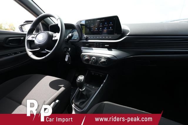 Hyundai i20 Blackline Blackl Nav CarPlay 16Z StyleP Temp Kam DigiC 