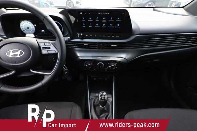 Hyundai i20 Blackline Blackl Nav CarPlay 16Z StyleP Temp Kam DigiC 