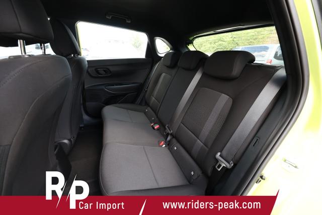 Hyundai i20 Blackline Blackl Nav CarPlay 16Z StyleP Temp Kam DigiC 