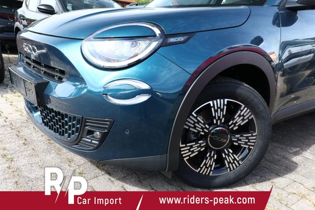 Fiat 600 Icon Hybrid SHZ Keyl Nav Kam 2xPDC LED CarP 