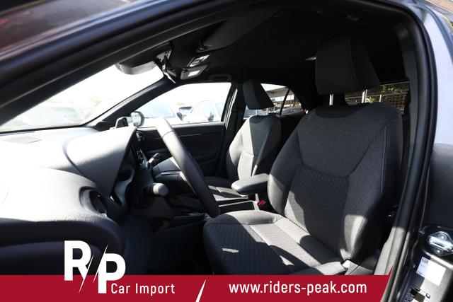 Toyota Yaris Cross LED Nav Smartkey 17" Privacy ACC 